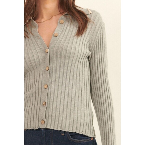Lila Gray Self Button Ribbed Knit Cardigan - Picture 3 of 7